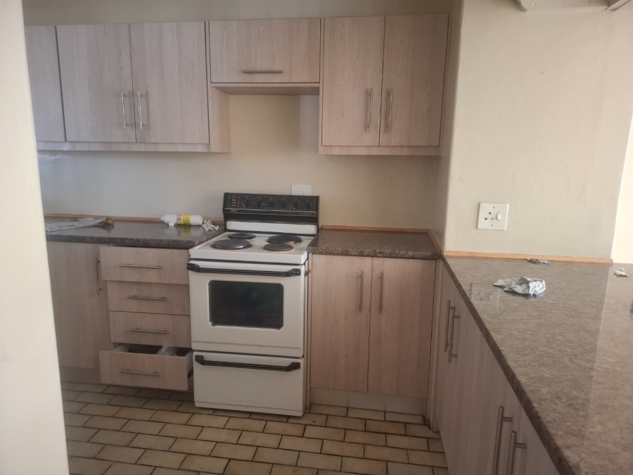 To Let 2 Bedroom Property for Rent in Kroonheuwel Free State